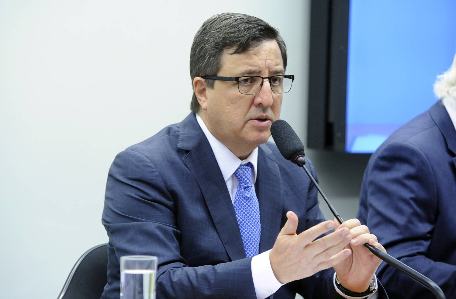 PEC dos Benefícios será votada até fim da semana e pagamentos começam em agosto, diz relator 